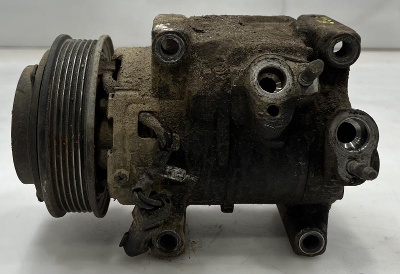 2011 - 2016 Chrysler Town & Country AC Compressor Assembly with Rear AC OEM 55111104AD