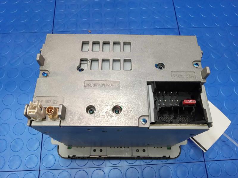 2006 Volkswagen Passat Audio & Visual Equip.(Radio)