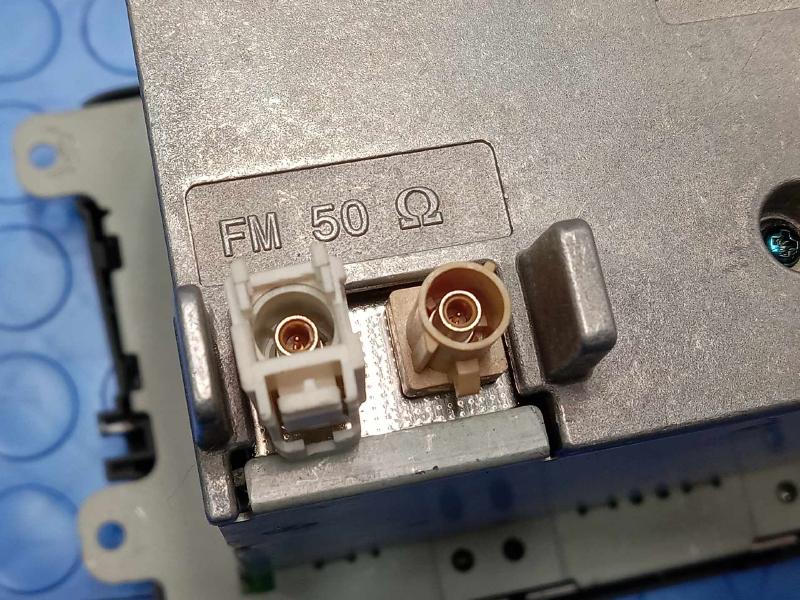 2006 Volkswagen Passat Audio & Visual Equip.(Radio)