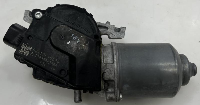 2011 - 2015 Kia Sorento Front Windshield Wiper Motor OEM 981101U000