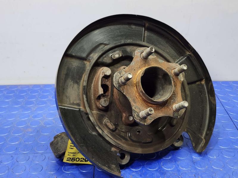 2014 Infiniti QX60 Rear Knuckle/Stub Axle