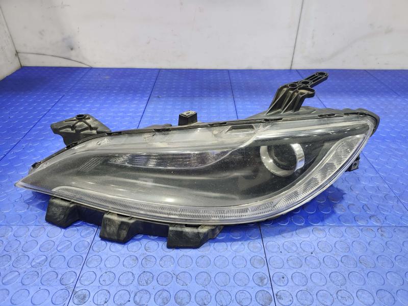 2015 Chrysler 200 Headlamp Assembly