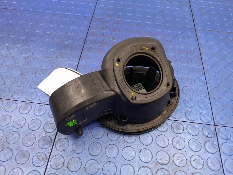 2017 Subaru Impreza Fuel Tank Door