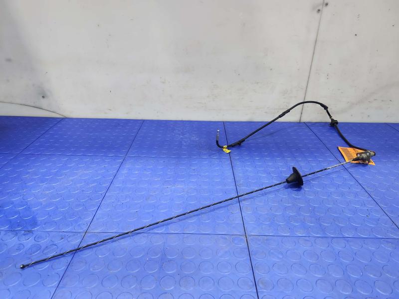 2013 Ford F-250 Super Duty Antenna