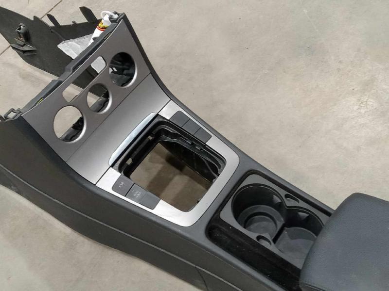 2006-2010 Volkswagen Passat Sedan Center Floor Console Assembly Black OEM 3C1863241DDVAL