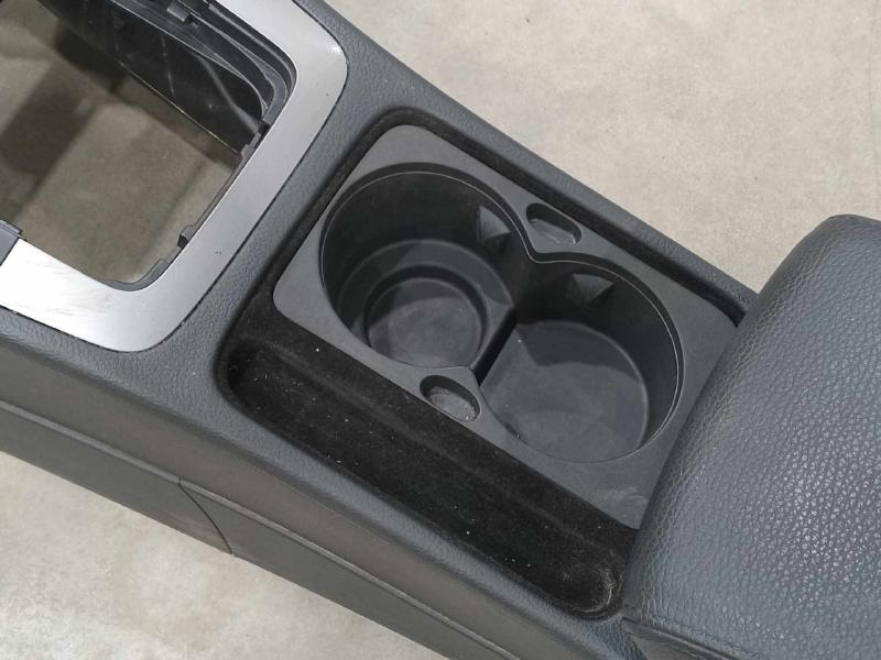 2006-2010 Volkswagen Passat Sedan Center Floor Console Assembly Black OEM 3C1863241DDVAL