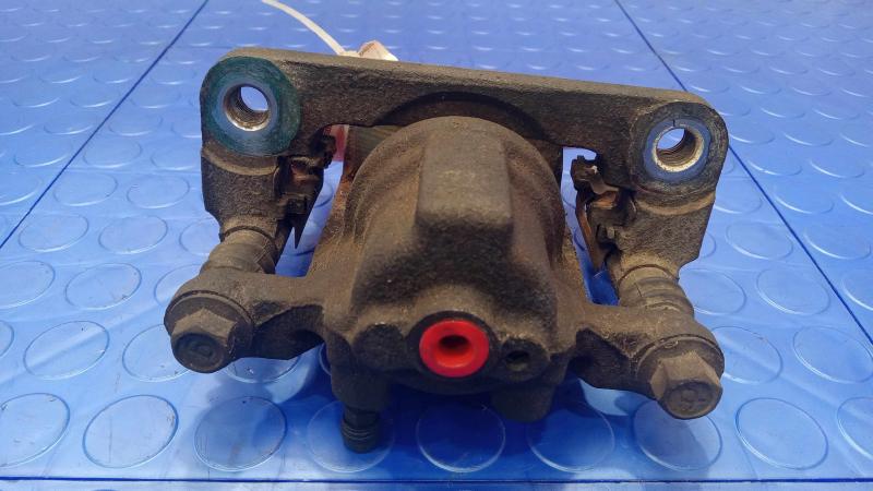 2015 Nissan Rogue Caliper