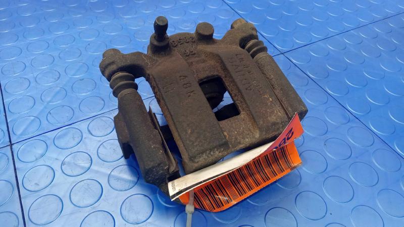 2015 Nissan Rogue Caliper