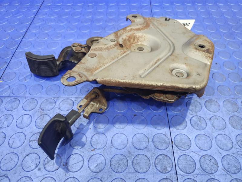 2004 Ford Explorer Emergency Brk.