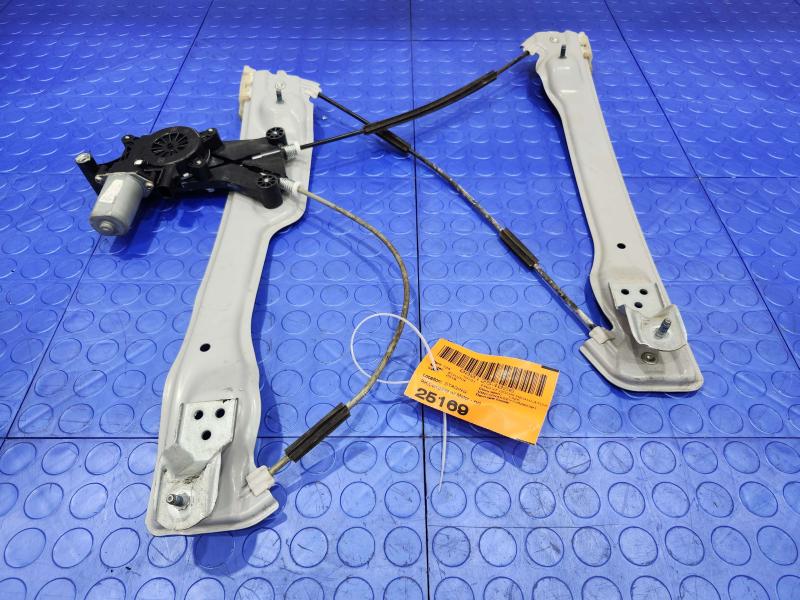 2018 Chevrolet Equinox Front Door Regulator