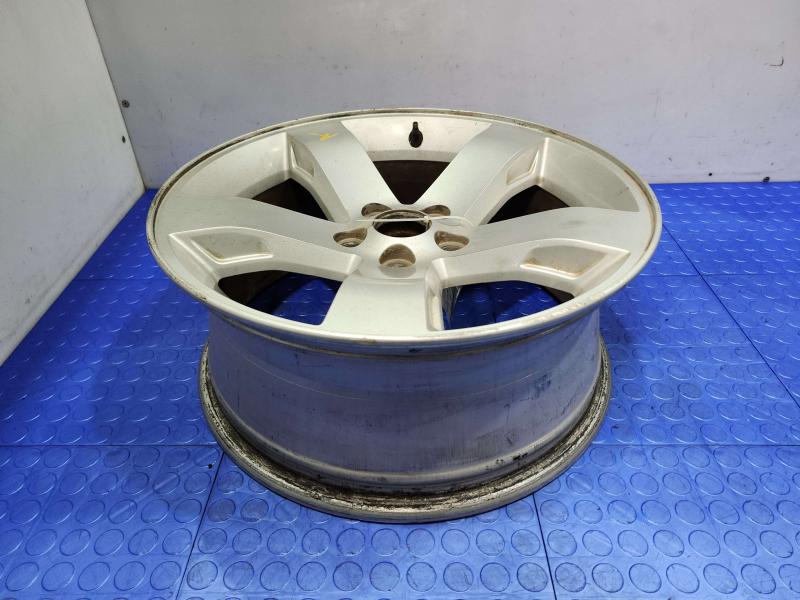 2010 Dodge Challenger Wheel