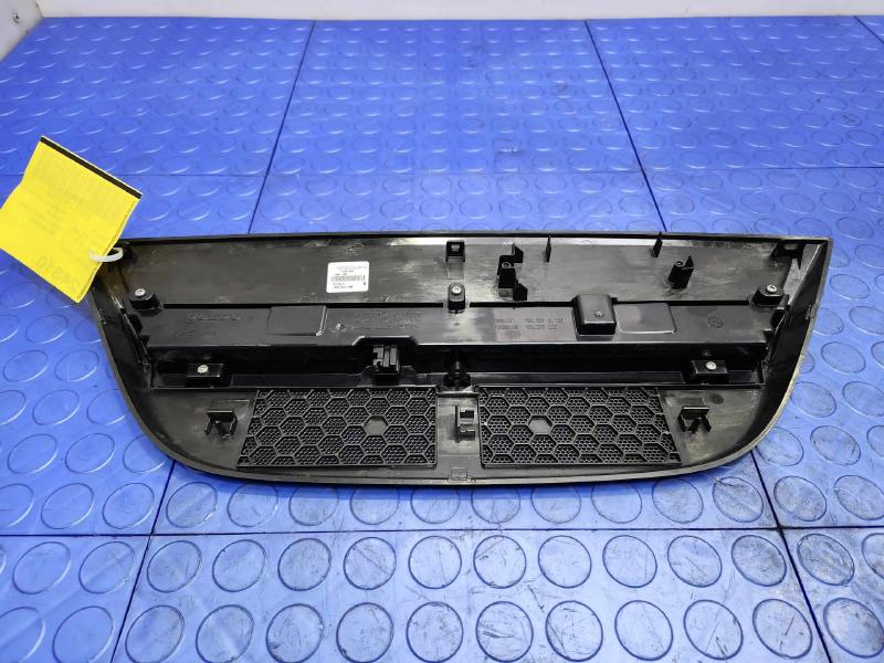 2018 Volvo S90 3Rd Brake Light Avoidance Lamp