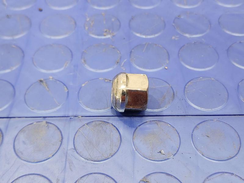 2013 Honda Civic Lug Nuts