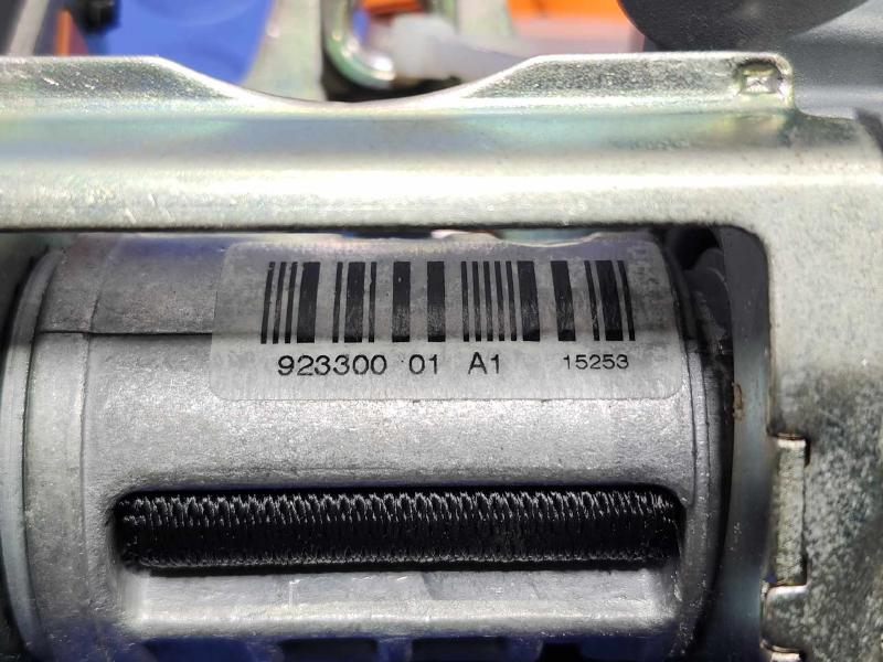 2016 BMW 528I Front Seat Belt