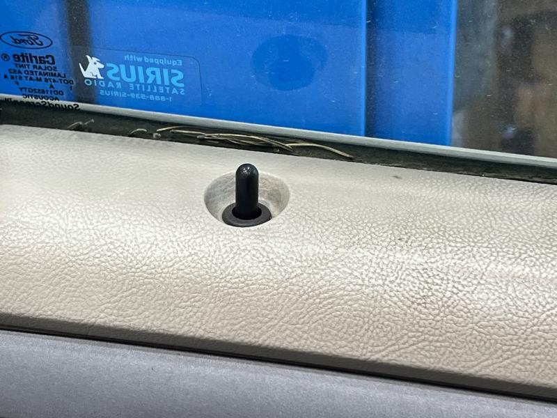 2012 Ford Taurus Front Door Trim Panel