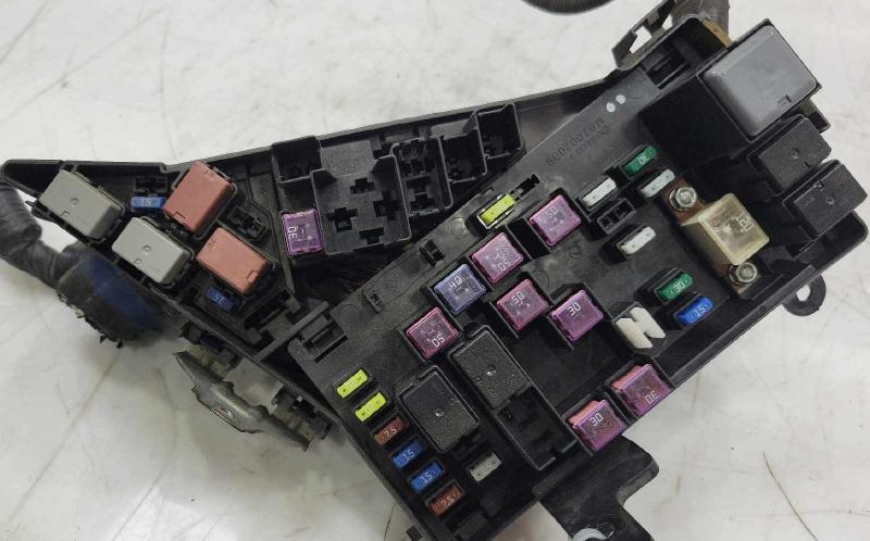 2014 Subaru Forester Engine Fuse Box