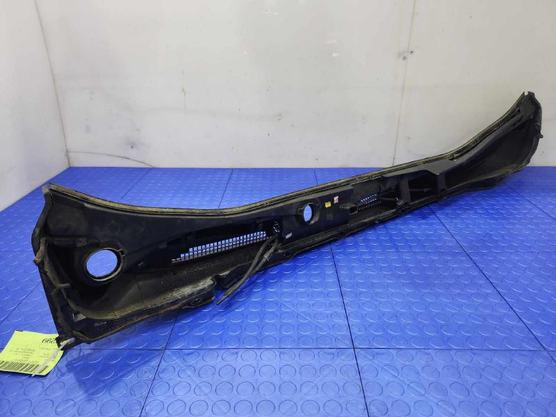 2015-2019 Subaru Outback Subaru Legacy Cowl Grille Genuine OEM 91419AL05B