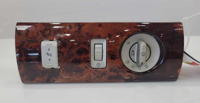 2003 - 2006 Lincoln Navigator Headlight Switch OEM 2L7Z11654AAA