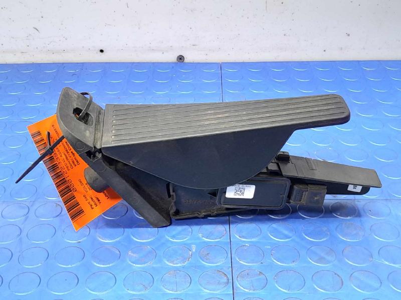 2017-2023 Volvo S90 Accelerator Pedal Assembly Genuine OEM 31489764