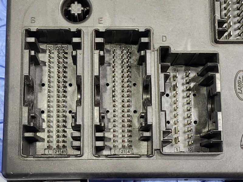 2020 Land Rover Discovery Sport Cabin Fuse Box