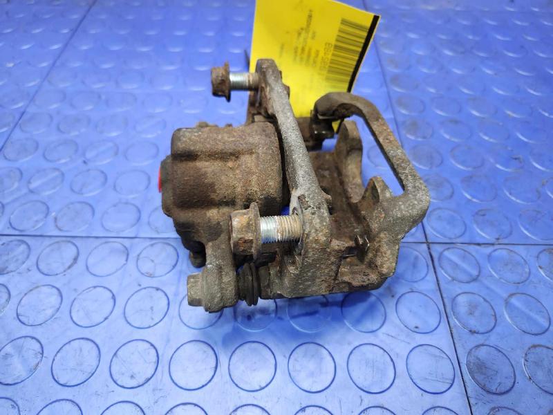 2016 Nissan Rogue Caliper