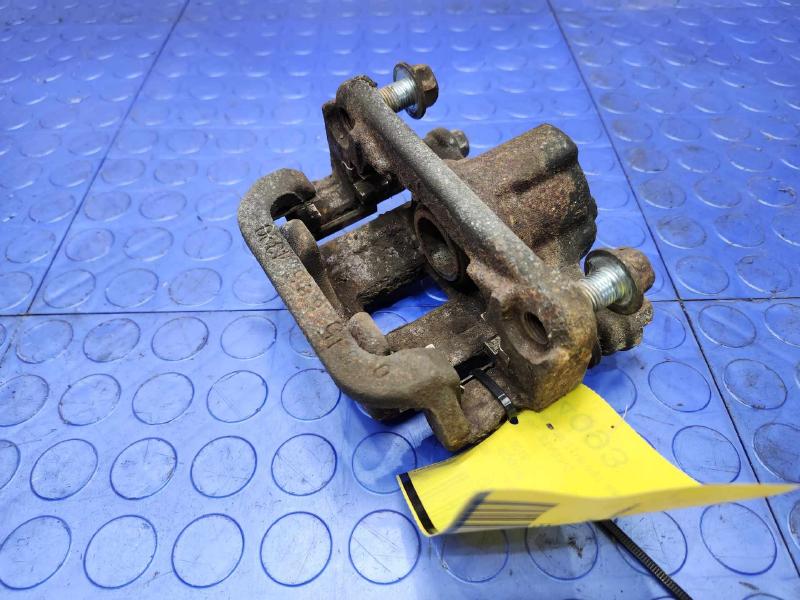 2016 Nissan Rogue Caliper