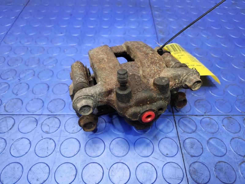 2016 Nissan Rogue Caliper