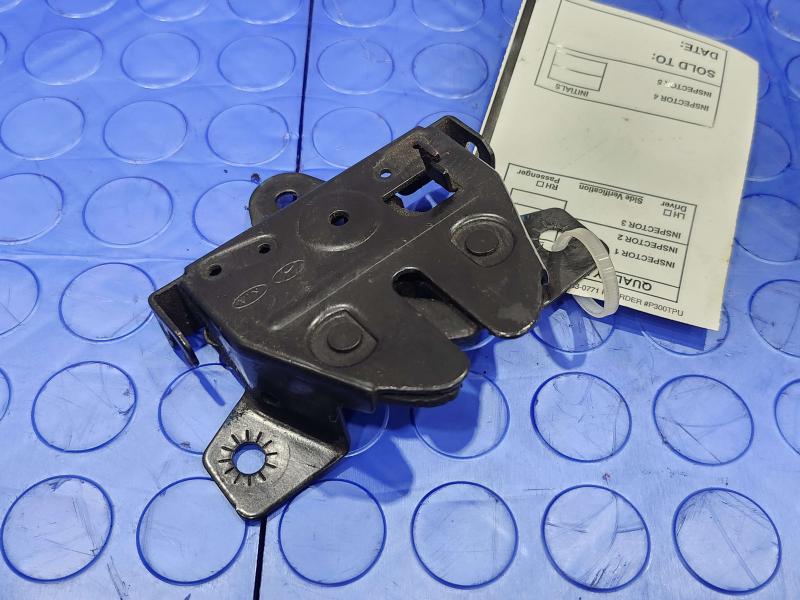 2011 Kia Sorento Hood Latch