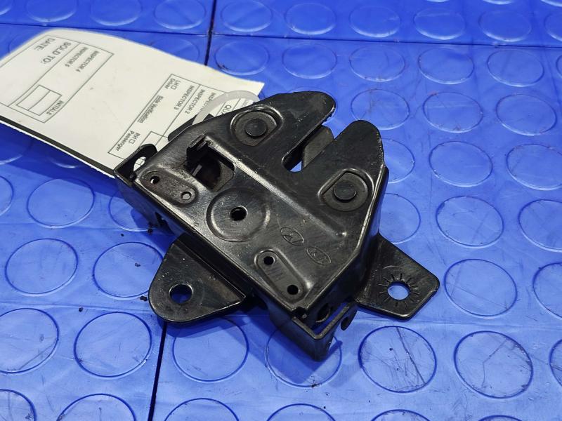 2011 Kia Sorento Hood Latch