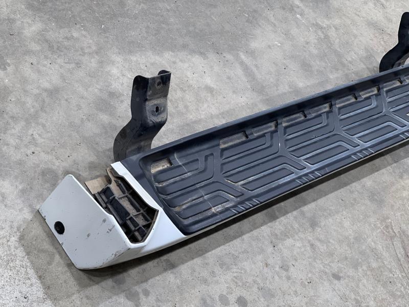 2011 Infiniti QX56 Running Boards
