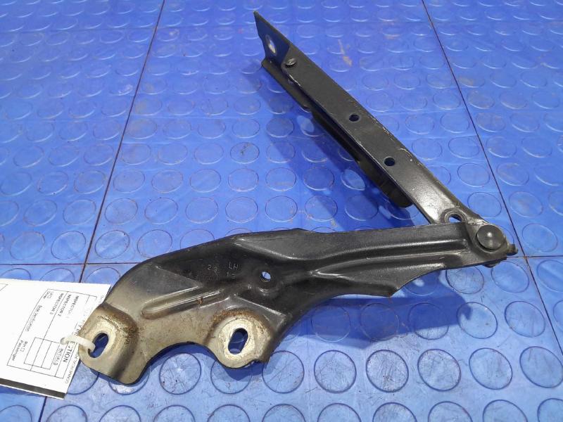 2014 Audi A7 Hood Hinge