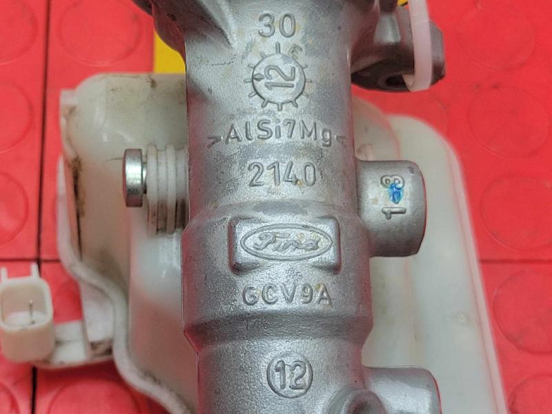 2013-2016 Ford Fusion Brake Master Cylinder Assembly Genuine OEM DG9Z2140A