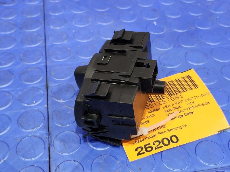 2008 BMW 128i Headlight Switch (Dash Mtd)