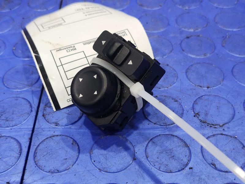 2018 Nissan Maxima Door Switch Front