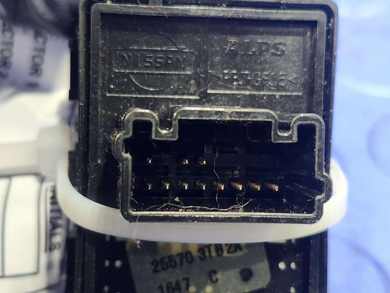 2018 Nissan Maxima Door Switch Front