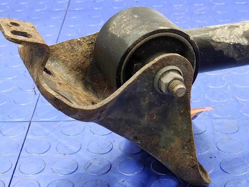 2018 Jeep Compass Lower Control Arm Rr