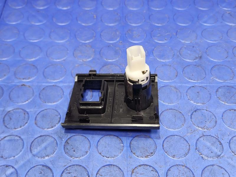 2013 Toyota Prius Misc Ebay Parts