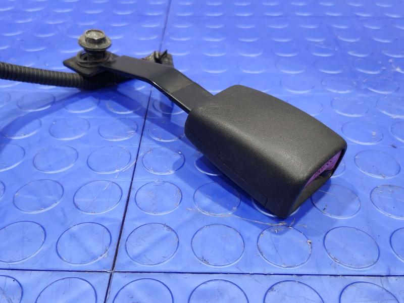 2009 Subaru Forester Front Seat Belt