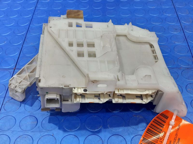 2010-2011 Toyota Prius Driver Instrument Panel Junction Block OEM 82730-47450