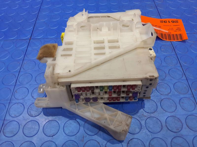 2010-2011 Toyota Prius Driver Instrument Panel Junction Block OEM 82730-47450