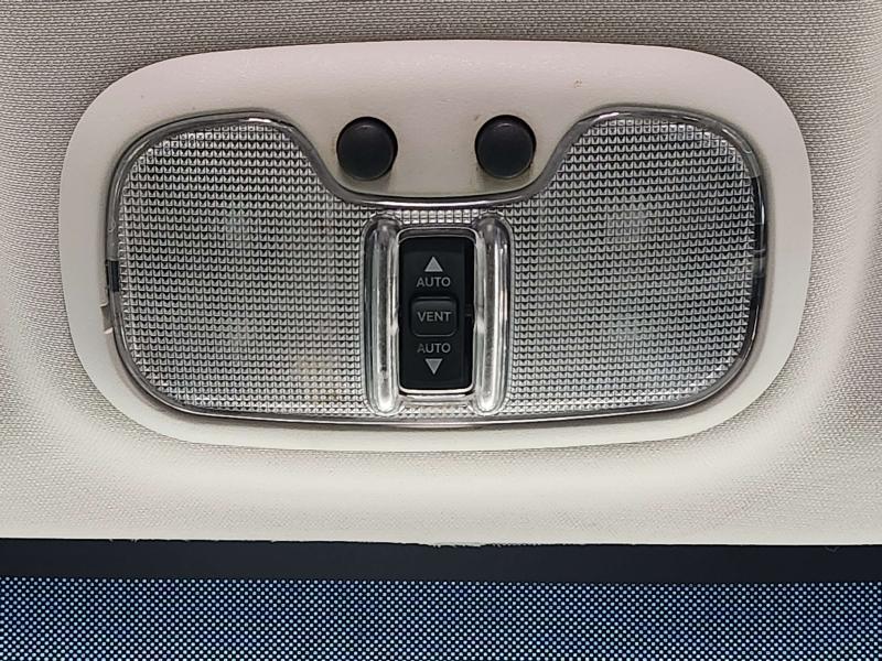 2012 Jeep Compass Front Console