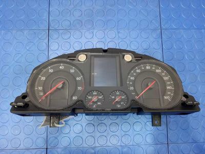 2006-2007 Volkswagen Passat Instrument Cluster Speedometer OEM 3C0920970RXZ04