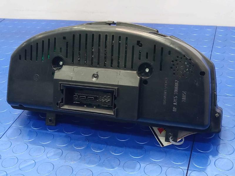 2006-2007 Volkswagen Passat Instrument Cluster Speedometer OEM 3C0920970RXZ04