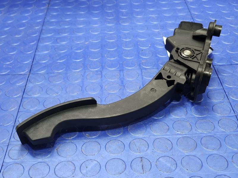 2020 Mitsubishi Outlander Sport Pedal Assembly