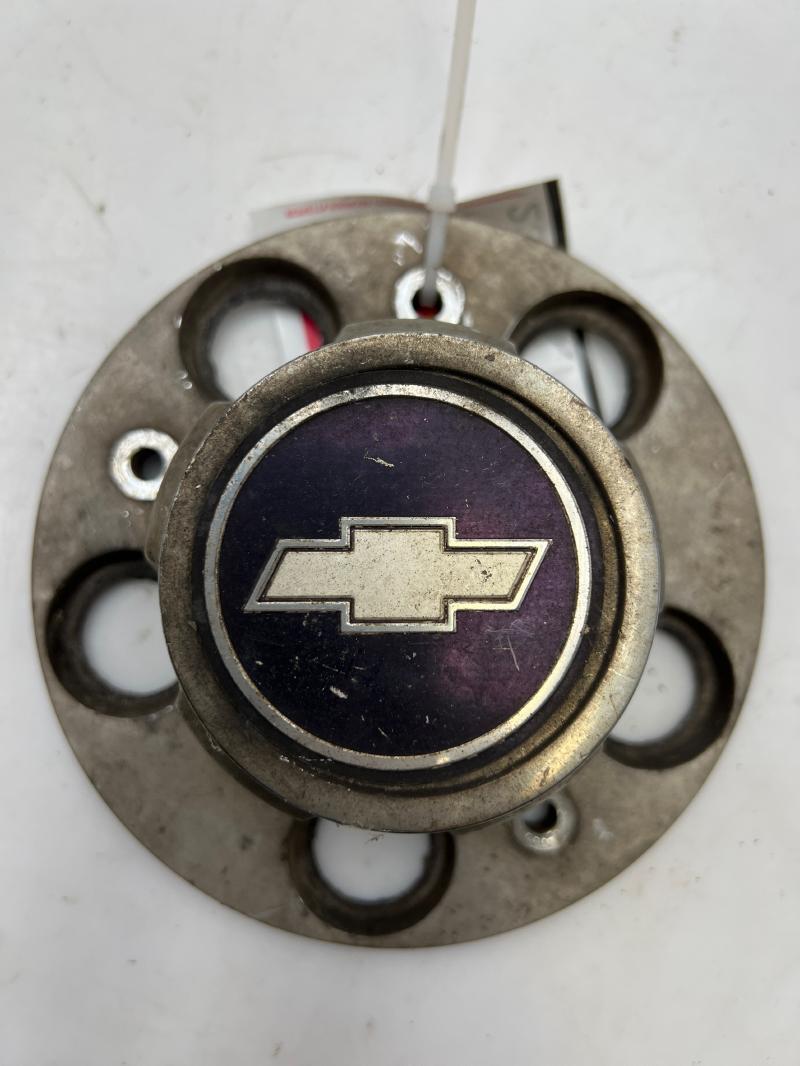 1993 Chevrolet G20 Center Cap