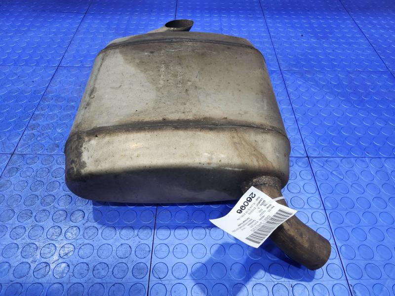 2020 Volkswagen Passat Muffler