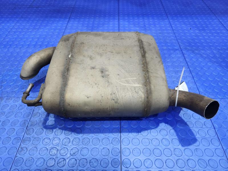 2020 Volkswagen Passat Muffler