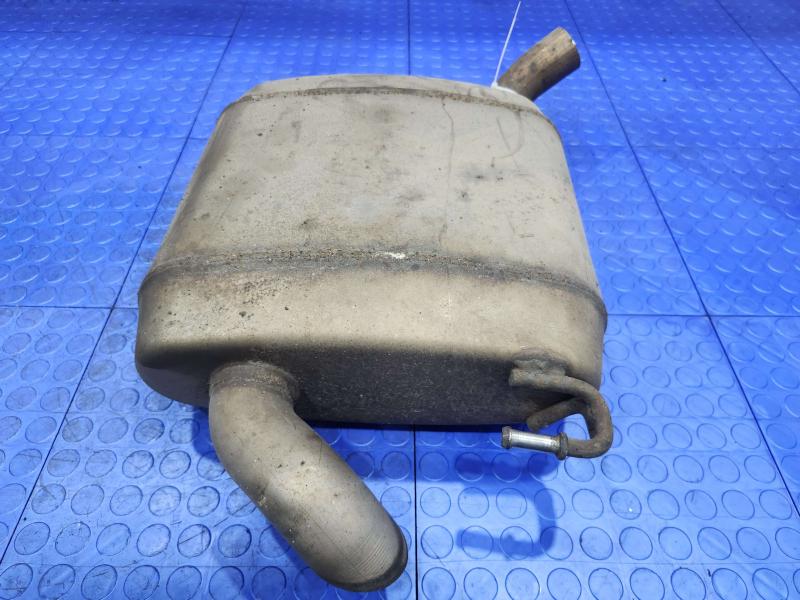 2020 Volkswagen Passat Muffler