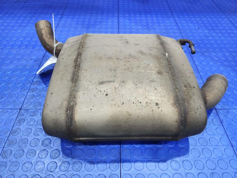 2020 Volkswagen Passat Muffler