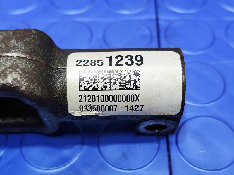 2014-2015 Cadillac CTS Upper Steering Intermediate Shaft Genuine OEM 22851239